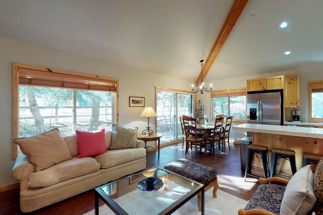 Appartamento Getaway At The Fields In Warm Springs Ketchum Esterno foto